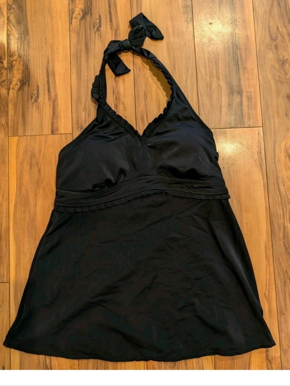 NEW Liz Lange Women’s Maternity Halter Tankini Top Black Size Medium Ruffle